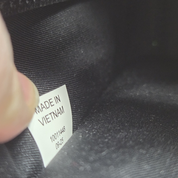 Tory Burch Blake Mini Tote in black pebbled leather. - Picture 7 of 8